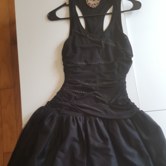 Designer Luxury Chain Link, Pearl and Tool Dress - Picture 2 of 4